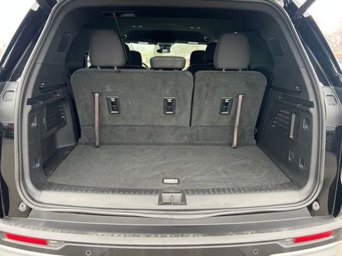 New 2025 Chevrolet Traverse LT w/ Driver Confidence Package image 13