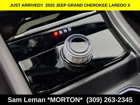 New 2025 Jeep Grand Cherokee L Laredo image 16