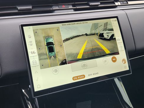 New 2025 Land Rover Range Rover Sport Dynamic SE image 18