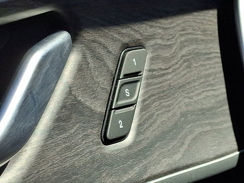 Used 2022 Jeep Grand Cherokee L Limited image 27