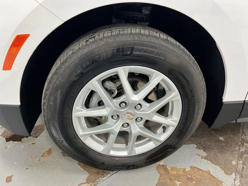 Used 2024 Chevrolet Equinox LS w/ LS Convenience Package image 26