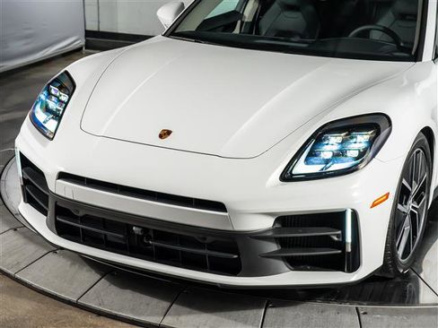 New 2026 Porsche Panamera 4S image 11