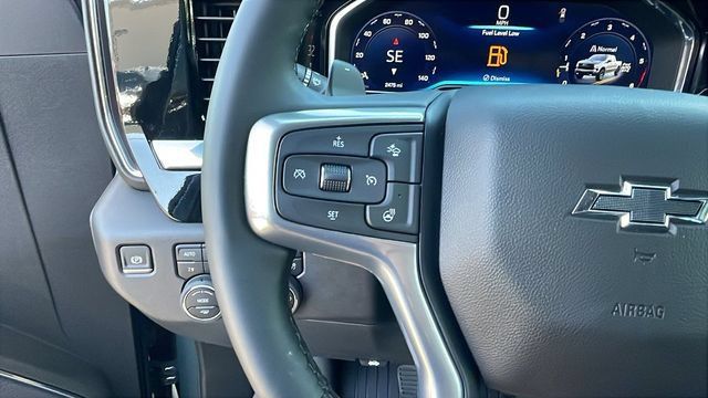 Used 2025 Chevrolet Silverado 1500 LT Trail Boss w/ LT Trail Boss Premium Package AWD/4WD image 25