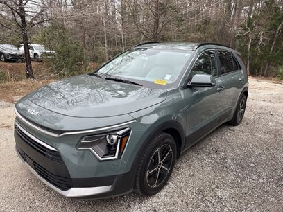 Used 2024 Kia Niro EX