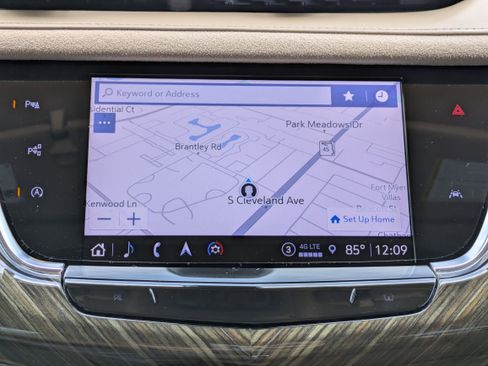 Used 2022 Cadillac XT6 Premium Luxury w/ Platinum Package AWD/4WD image 28