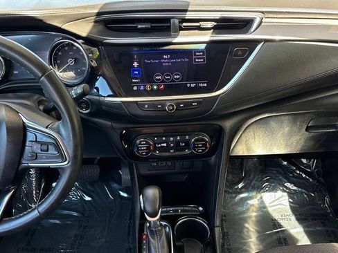 Used 2022 Buick Encore GX Select w/ Experience Buick Package FWD image 17
