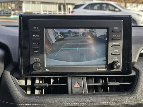 Used 2020 Toyota RAV4 XLE image 20