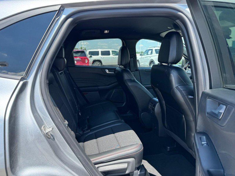 Used 2024 Ford Escape ST-Line w/ Tech Pack #1 FWD image 10