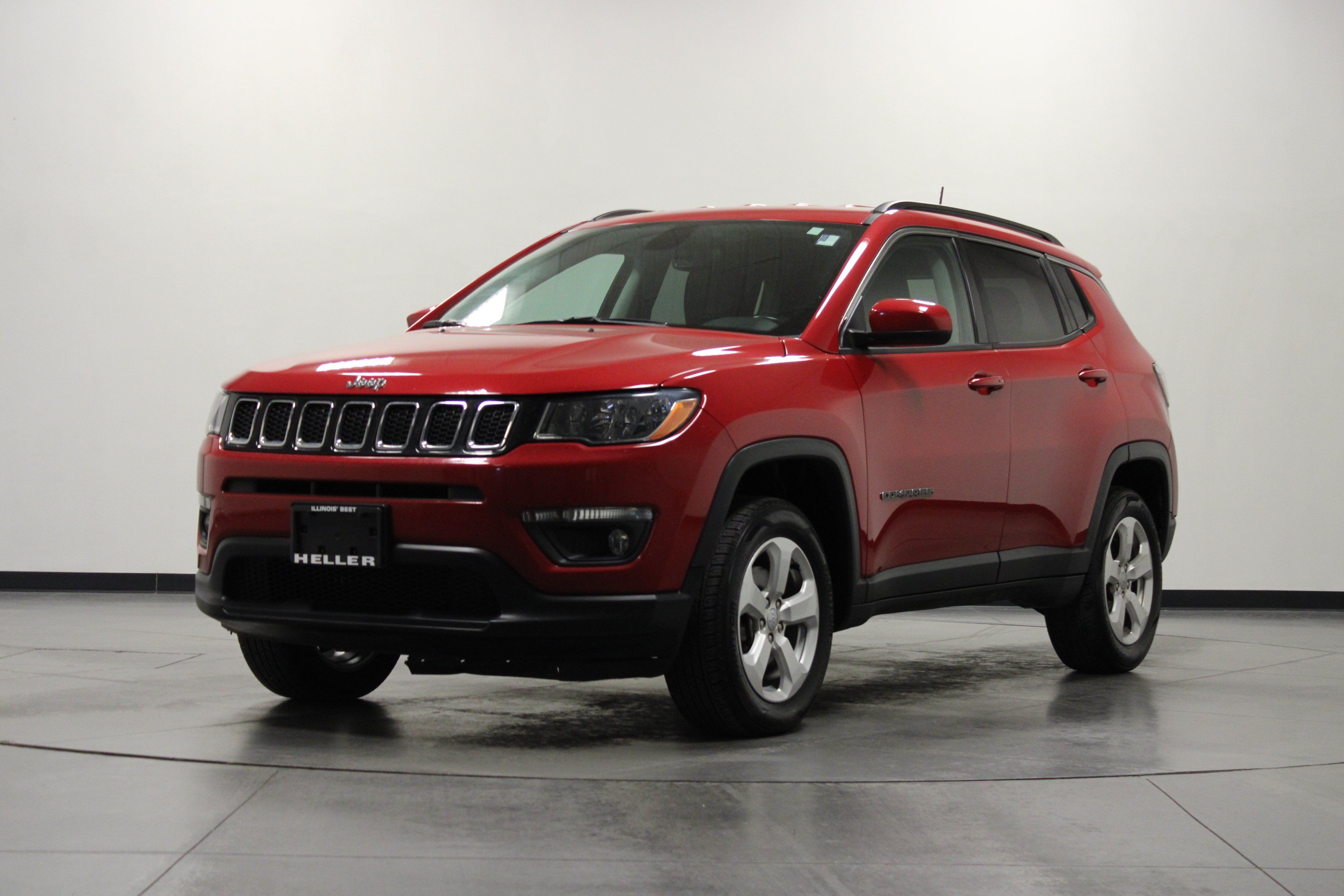 Used 2019 Jeep Compass Latitude w/ Popular Equipment Group AWD/4WD image 8