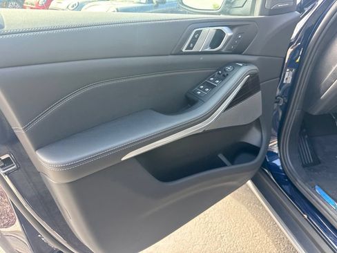 Used 2024 BMW X5 sDrive40i w/ Executive Package RWD image 11