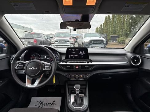 Used 2023 Kia Forte LXS FWD image 17