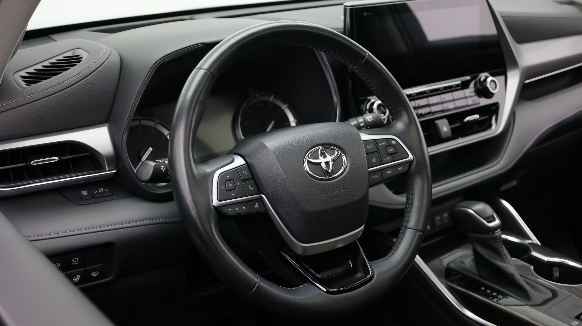 Used 2022 Toyota Highlander Platinum FWD image 11