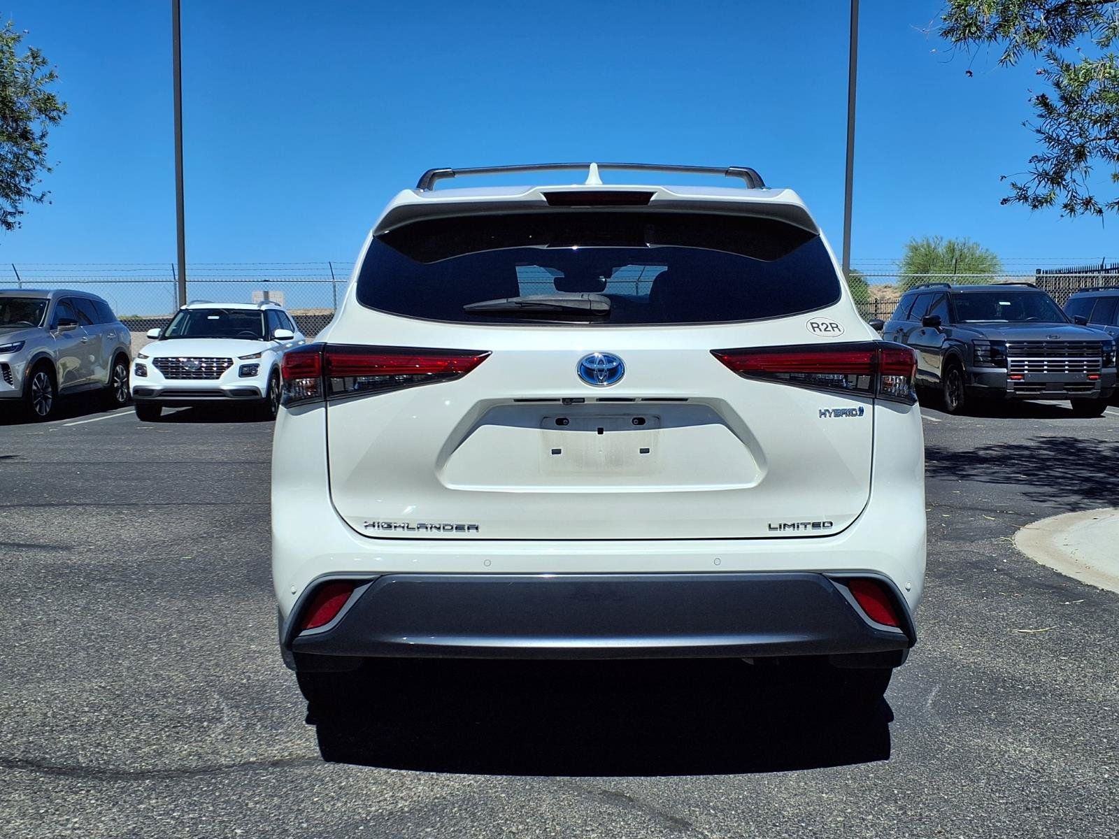 Used 2020 Toyota Highlander Limited AWD/4WD image 4