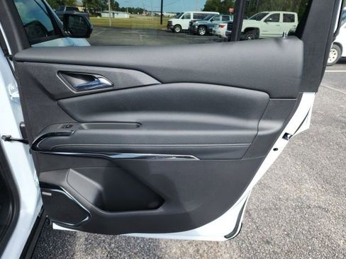 New 2026 Chevrolet Traverse High Country w/ LPO, Floor Liner Package image 17