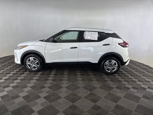Certified 2023 Nissan Kicks S FWD image 8