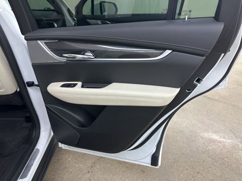Certified 2025 Cadillac XT6 Sport w/ Technology Package AWD/4WD image 24