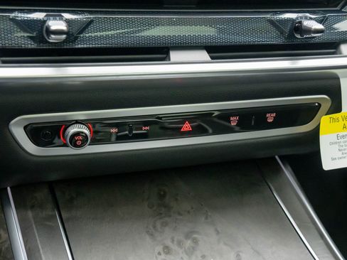 New 2026 BMW X7 xDrive40i w/ Premium Package image 28