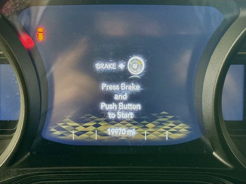 Used 2025 Jeep Wrangler Unlimited Sahara image 17