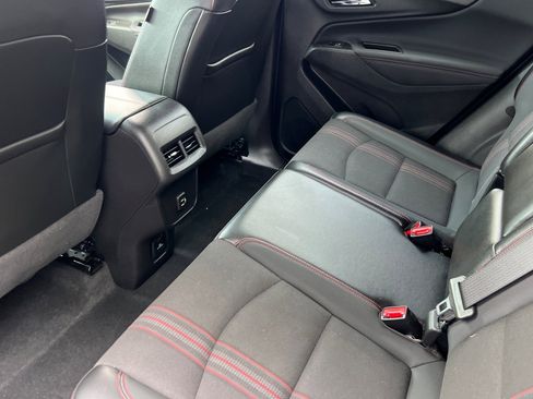 Used 2023 Chevrolet Equinox RS image 12