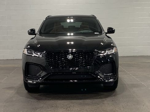 Used 2026 Jaguar F-PACE R-Dynamic S AWD/4WD image 9