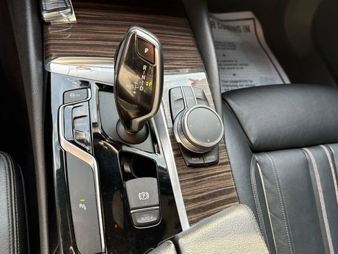 Used 2019 BMW 540i xDrive image 35
