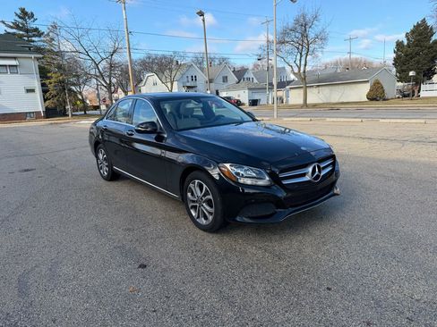 Used 2017 Mercedes-Benz C 300 4MATIC Sedan image 1