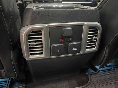 Used 2018 Ford F150 Platinum w/ Equipment Group 701A Luxury AWD/4WD image 25