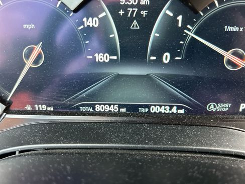 Used 2018 BMW 530i xDrive w/ Premium Package AWD/4WD image 11