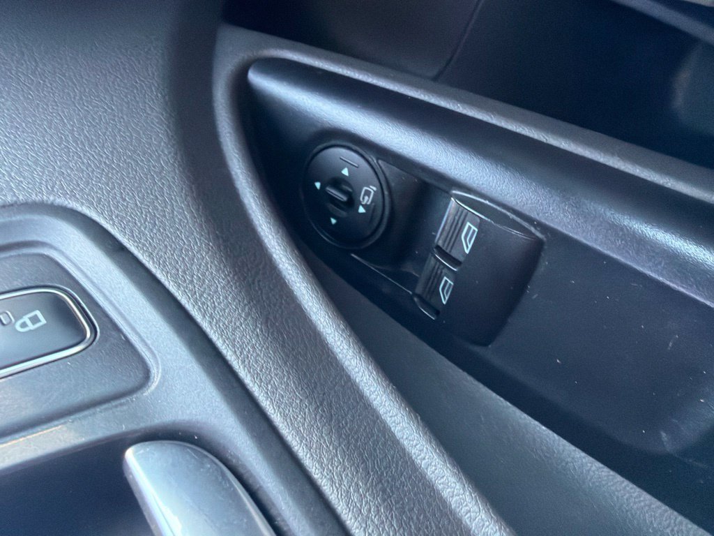 Used 2022 Ford Transit Connect XLT FWD image 16