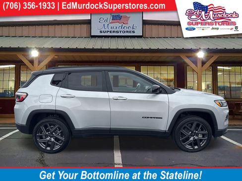 Used 2025 Jeep Compass Limited w/ Sun & Sound Group image 1