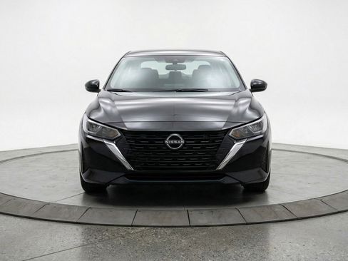 Used 2025 Nissan Sentra S FWD image 2