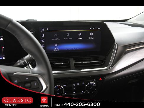 Used 2024 Chevrolet Trax ACTIV w/ Driver Confidence Package FWD image 9