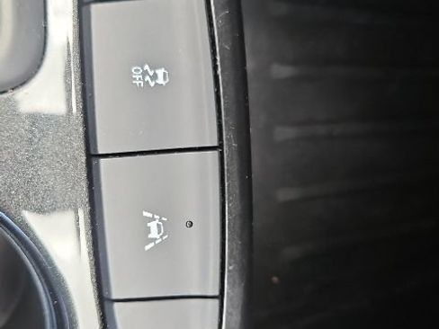 Used 2022 Chevrolet TrailBlazer LT w/ Driver Confidence Package FWD image 25