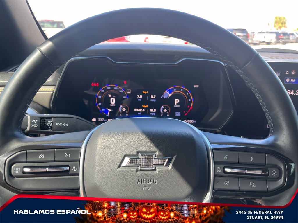 Used 2025 Chevrolet Colorado ZR2 w/ Technology Package AWD/4WD image 21