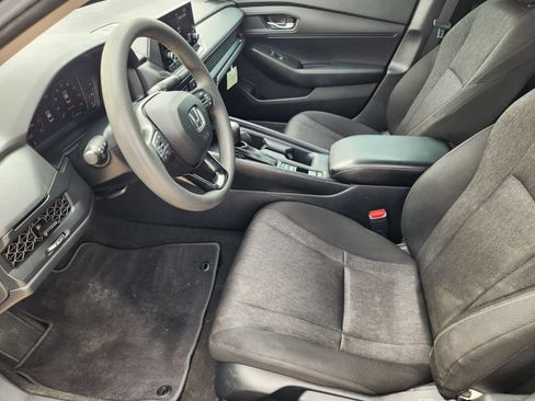 Used 2023 Honda Accord LX image 13