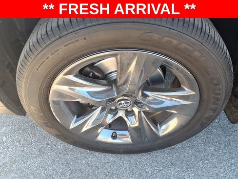 Used 2018 Toyota Highlander Limited Platinum image 10