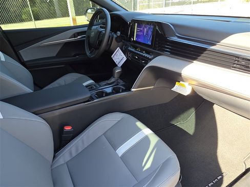 Used 2026 Toyota Camry SE image 13