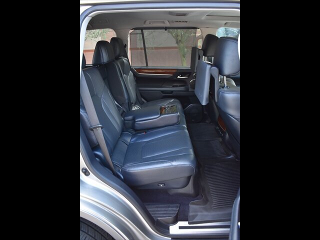 Used 2018 Lexus LX 570 4WD w/ Luxury Package image 26