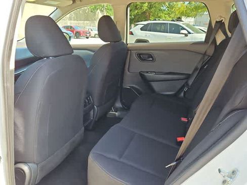 Used 2023 Nissan Rogue S FWD image 16