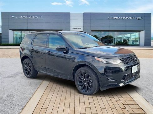 Used 2025 Land Rover Discovery Sport Dynamic SE image 3