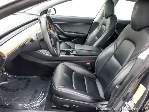 Used 2020 Tesla Model 3 Long Range image 11