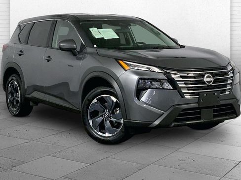 Used 2025 Nissan Rogue SV AWD/4WD image 1