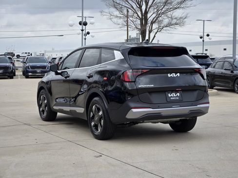 New 2026 Kia Sportage LX w/ LX Convenience Package FWD image 4