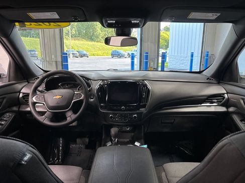 Used 2023 Chevrolet Traverse LT AWD/4WD image 11