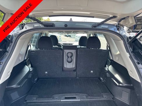 Used 2016 Nissan Rogue S FWD image 20