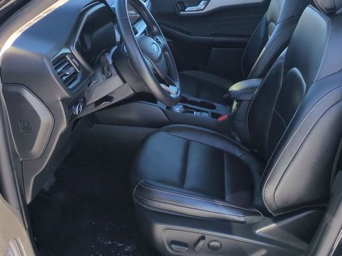 Used 2024 Ford Escape Platinum image 15