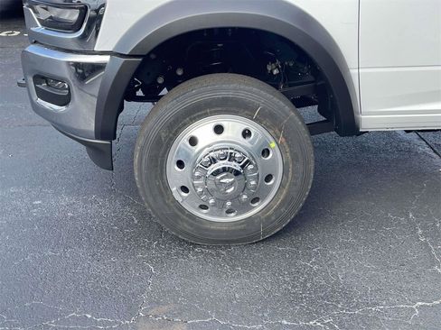 New 2026 RAM 5500 Tradesman w/ Chrome Appearance Group image 34