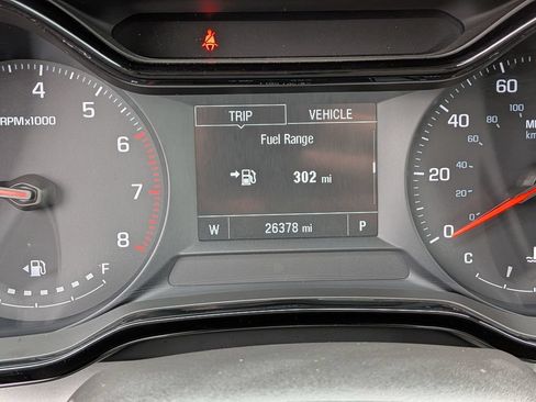 Used 2025 Chevrolet Trax LS FWD image 32