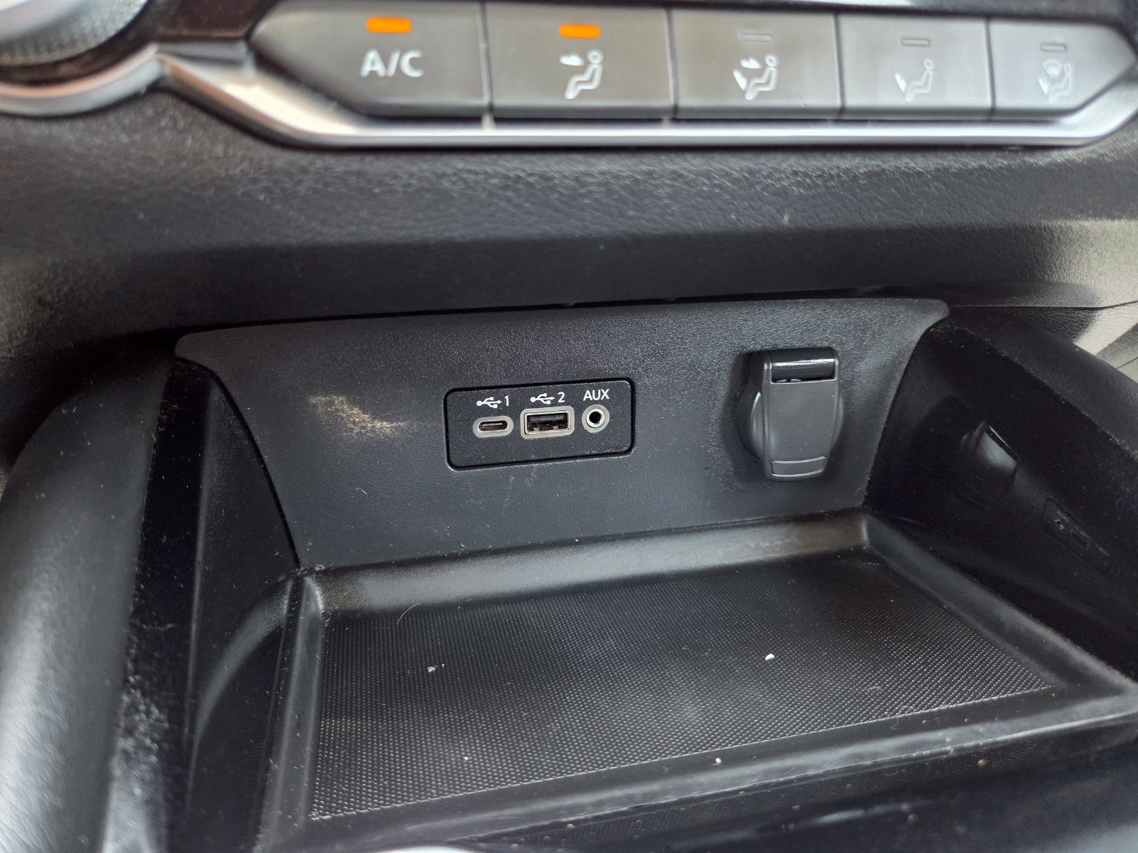Used 2024 Nissan Altima 2.5 SR FWD image 35