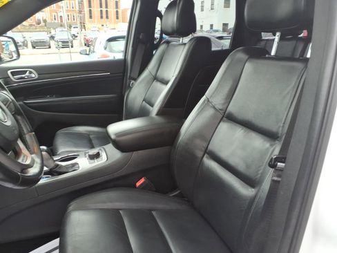 Used 2020 Jeep Grand Cherokee Limited image 10